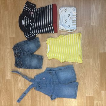 De vêtements, deux ans