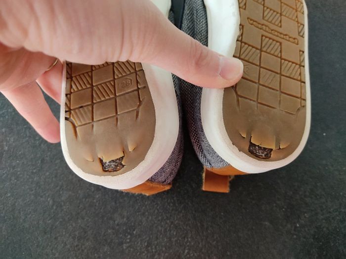 Chaussures pointure 28 - photo numéro 7
