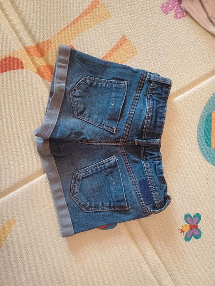 Lot shorts 4 ans - photo numéro 4