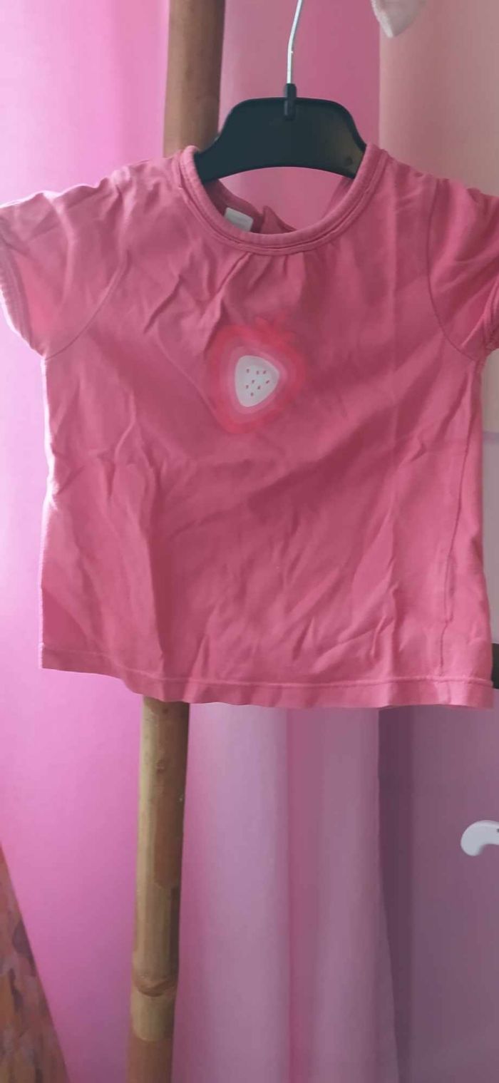 Lot de 4 hauts  ( tshirt, debardeur) fille18 mois - photo numéro 7