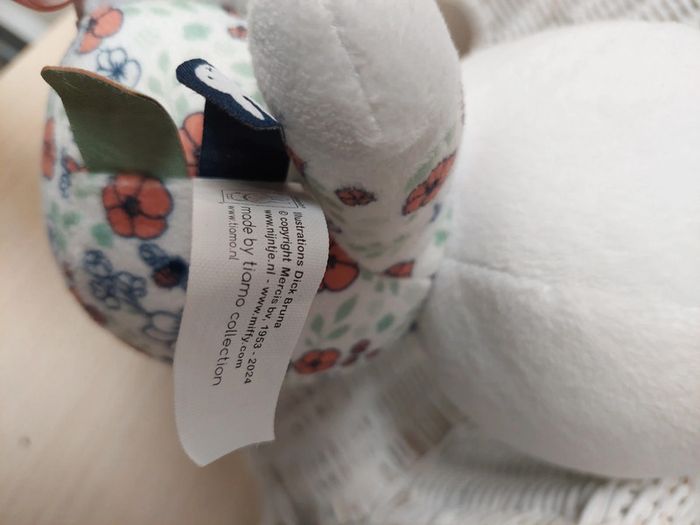 Tiamo - peluche lapin Miffy a fleurs - photo numéro 6