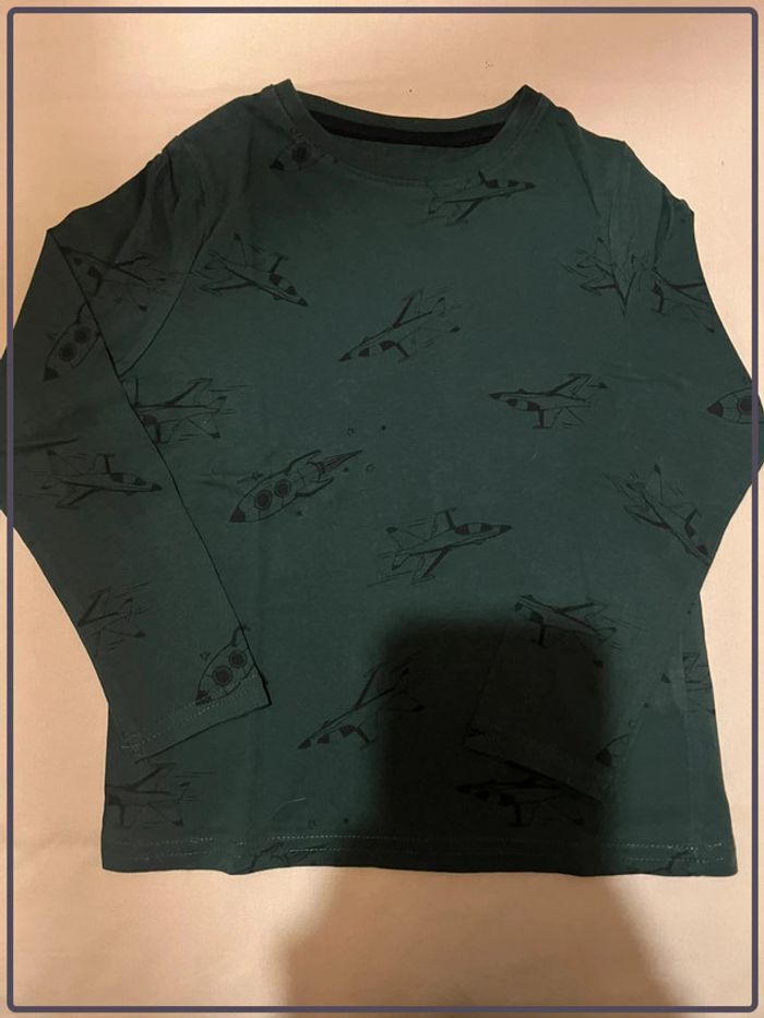 Tee shirt manches longues Kiabi taille 6 ans