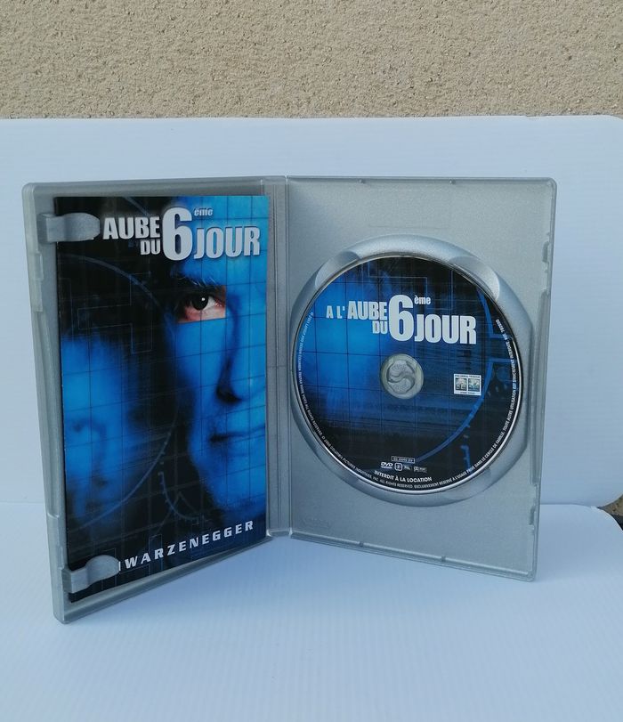 Dvd A l'aube du 6ème jour (Schwarzenegger) - photo numéro 6