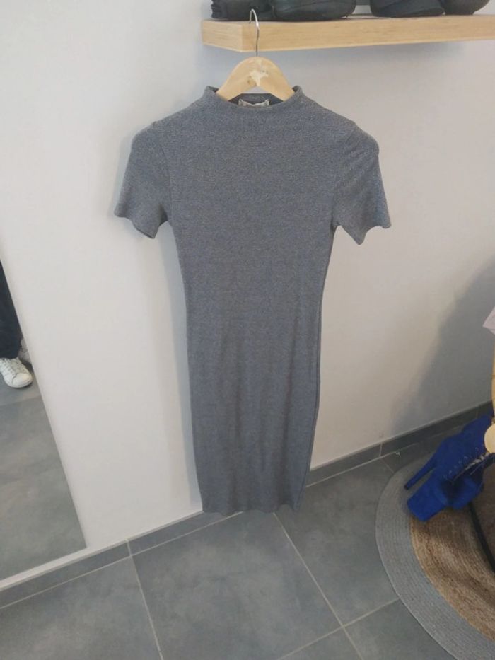 Robe col montant moulante grise