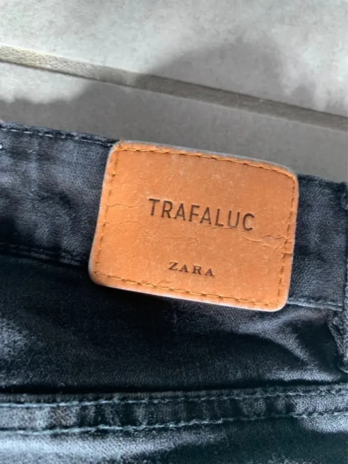 Jean noir Zara taille 36 - photo numéro 5