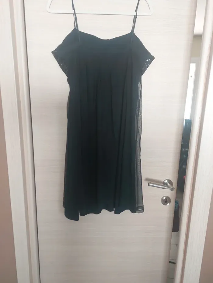 Superbe robe noire voile et sequin - photo numéro 8