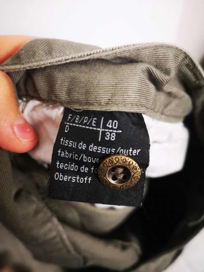 Pantacourt type cargo taille 40 état neuf kaki - photo numéro 2