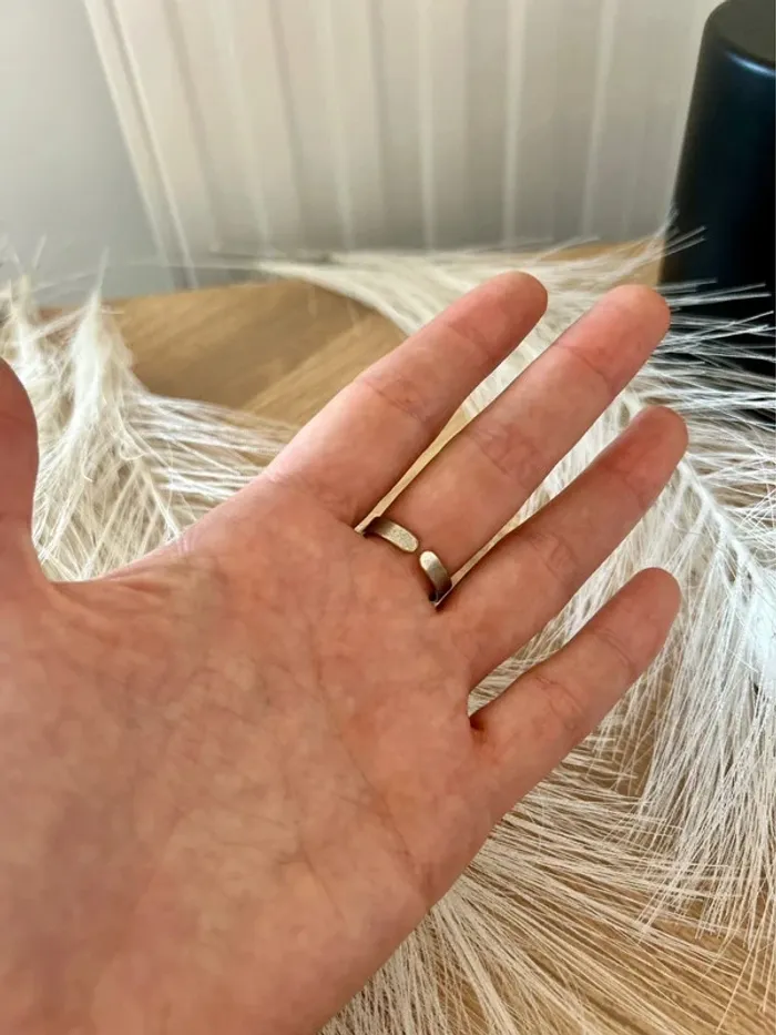 Ravissante bague argenté forme bouton violet taille ajustable - photo numéro 2