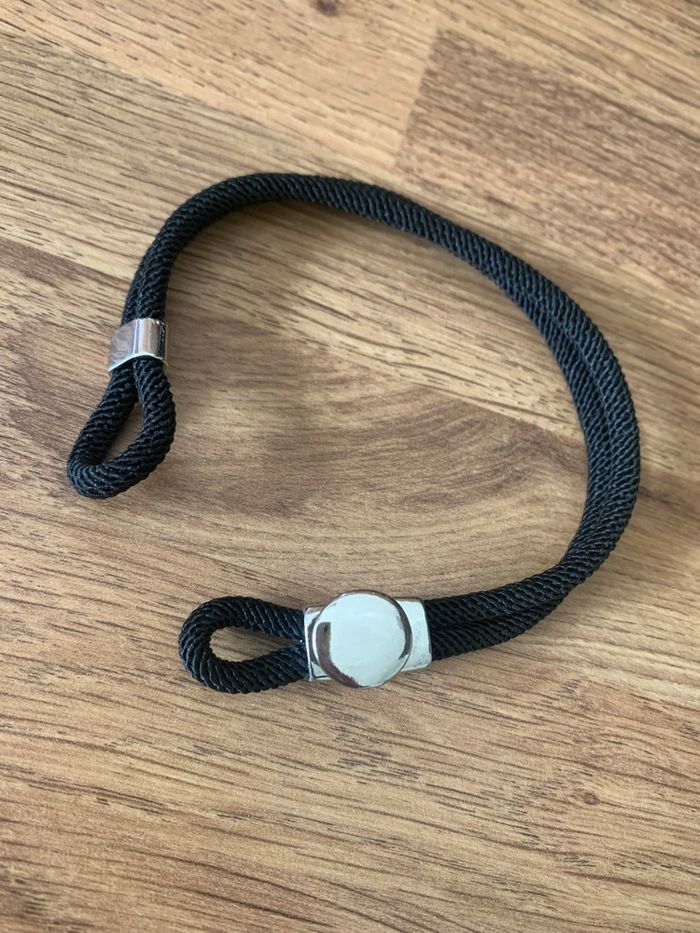 Bracelet noir et argenté neuf Tour de poignet 20 cm Neuf - photo numéro 2