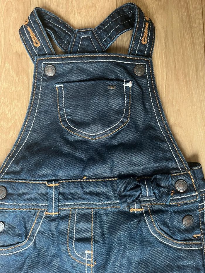 Salopette jupe en jean Kiabi 3 mois - photo numéro 2