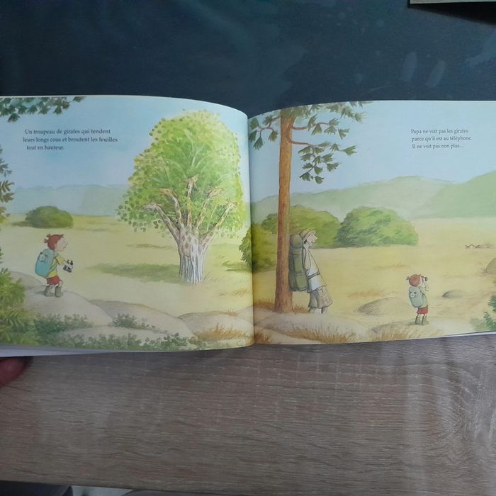 Album école des loisirs Attention aux crocodiles - photo numéro 2