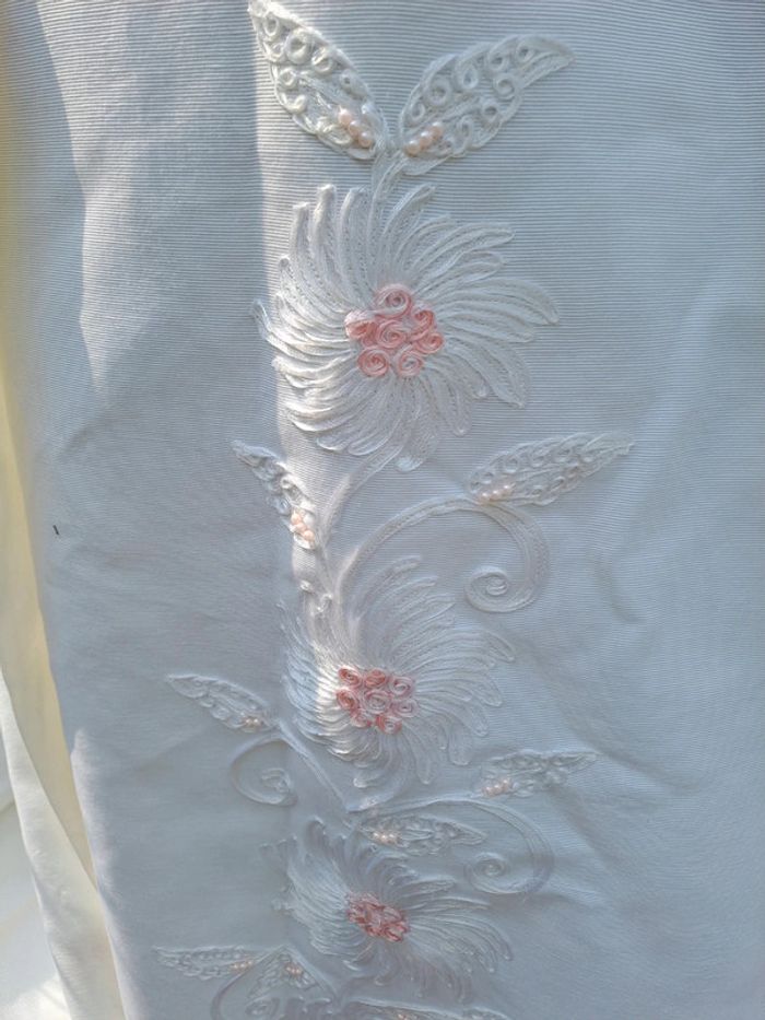 Robe mariée vintage brodée - photo numéro 4
