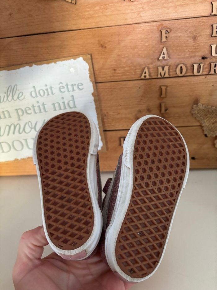 Baskets Vans fille pointure 22 - photo numéro 3