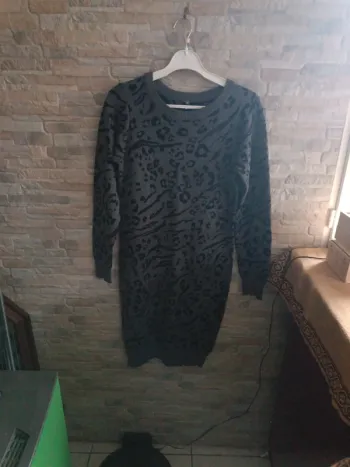 Robe pull mi-longue M