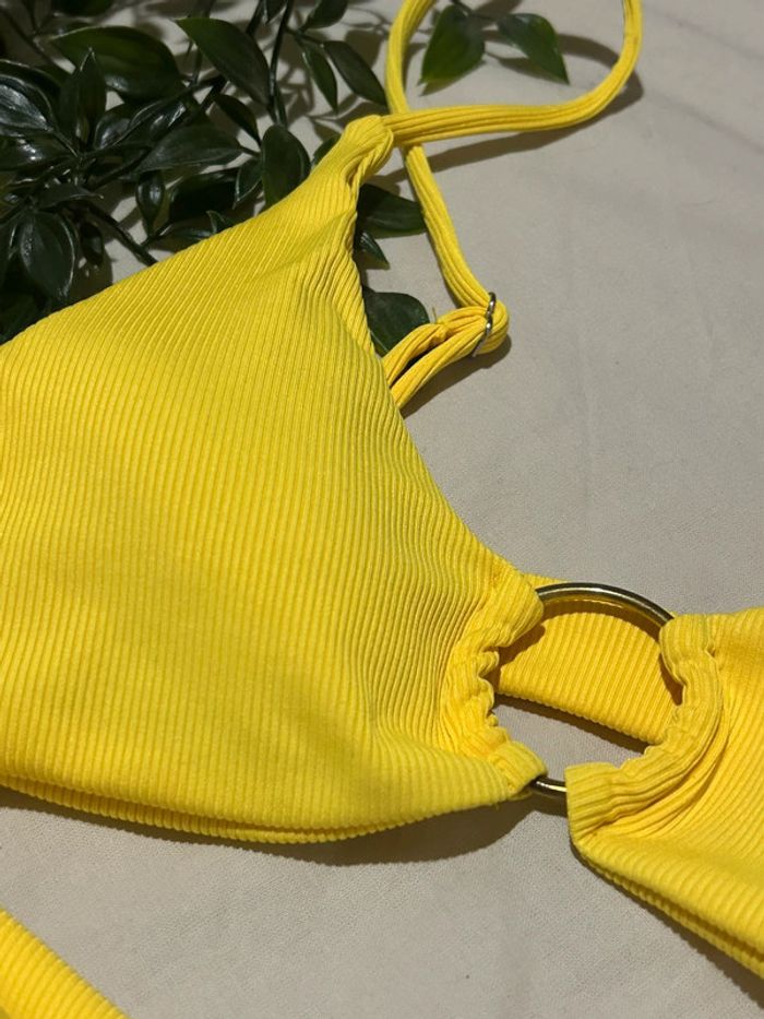 576 - maillot de bain 2 pièces jaune - photo numéro 3