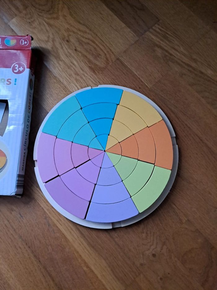 La roue des couleurs en bois - photo numéro 2