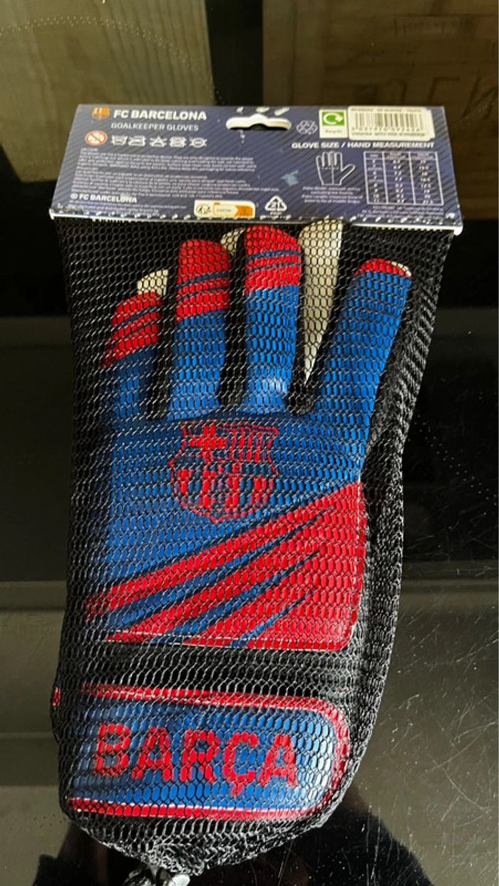 Gants gardien FC Barcelone taille 7 - photo numéro 2