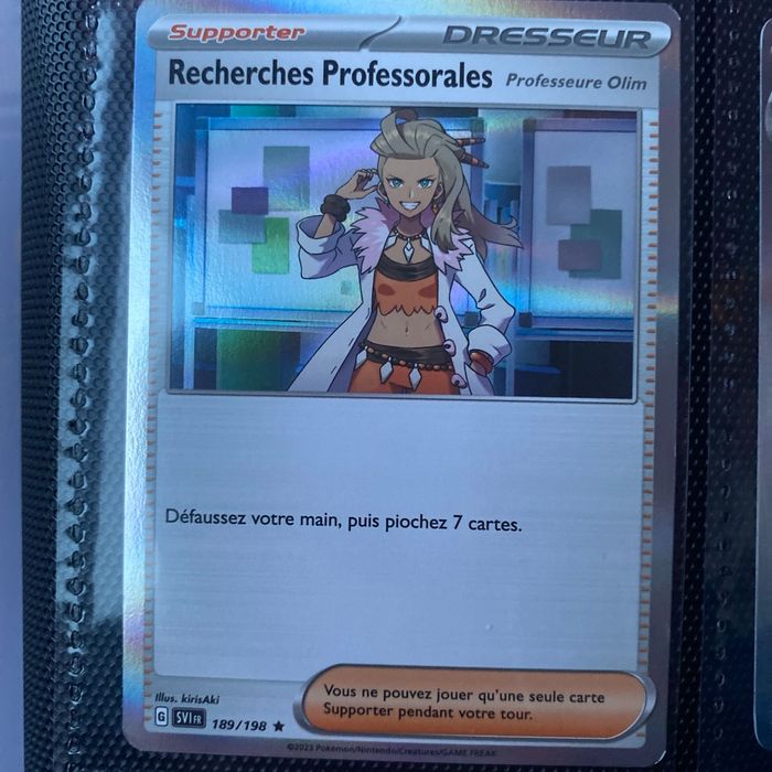 Carte Pokémon holographique