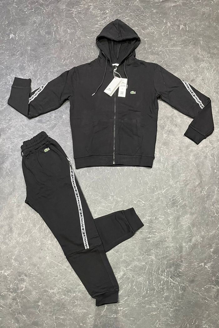 Ensemble Lacoste