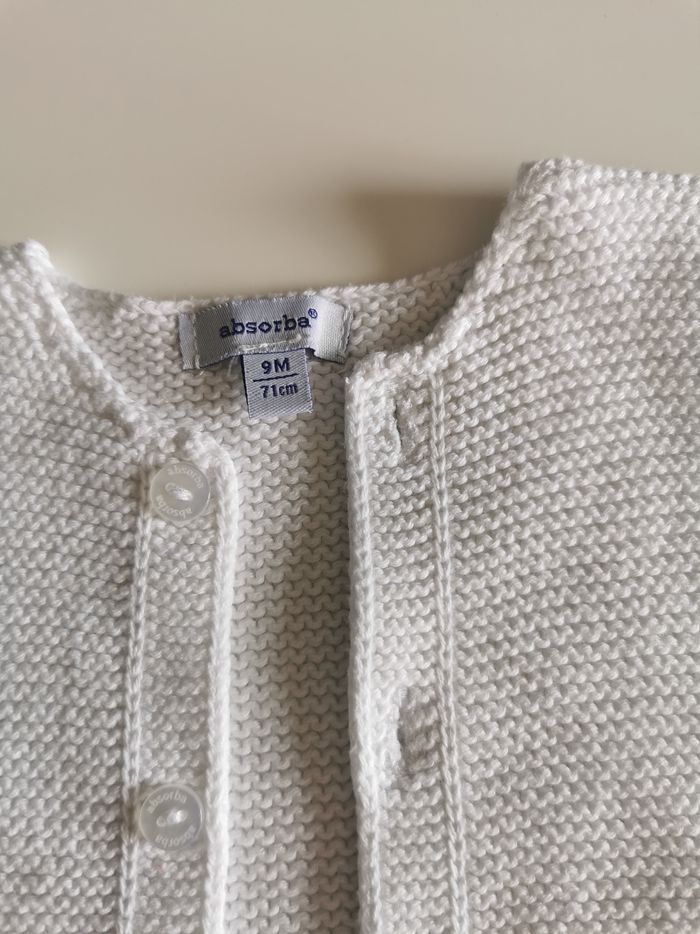 Gilet court blanc 9mois. - photo numéro 4