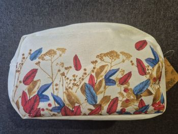 Pochette Yves Rocher