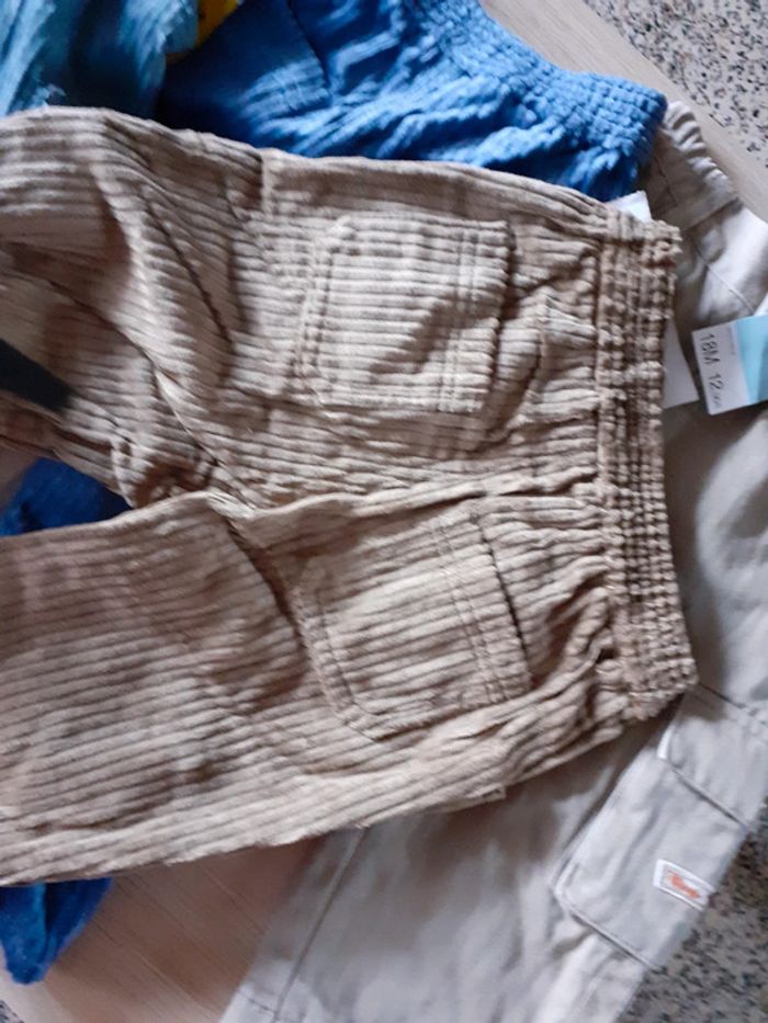 Lot 4 pantalons 18 mois - photo numéro 4