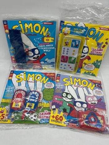 Lot de 4 magazines livres d’activités Simon SuperLapin avec ces accessoires Neuf