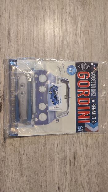 Fascicule complet scellé numéro 66 n°66 Renault R8 Gordini 1/8 1/8ème Eaglemoss Collections #D61