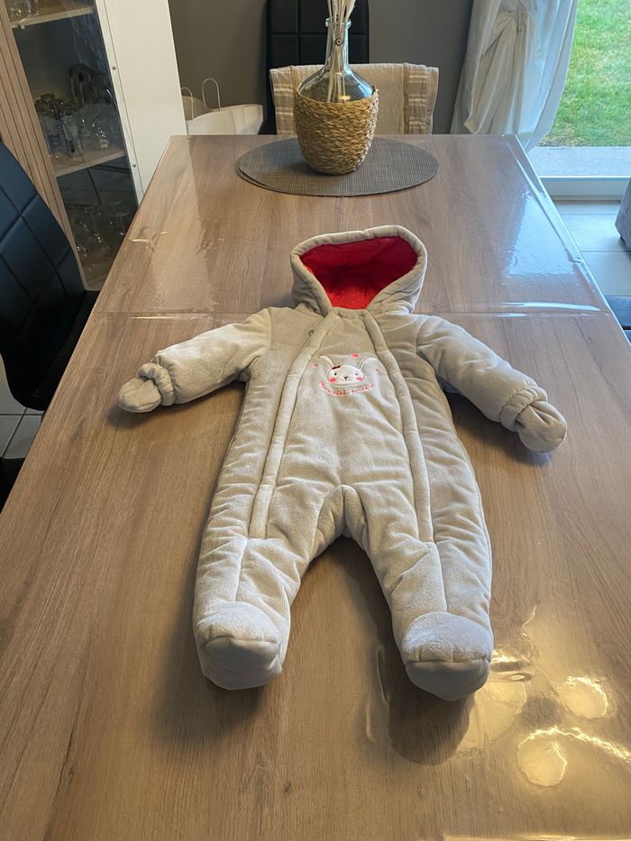 Combinaison 6 mois fille - photo numéro 2