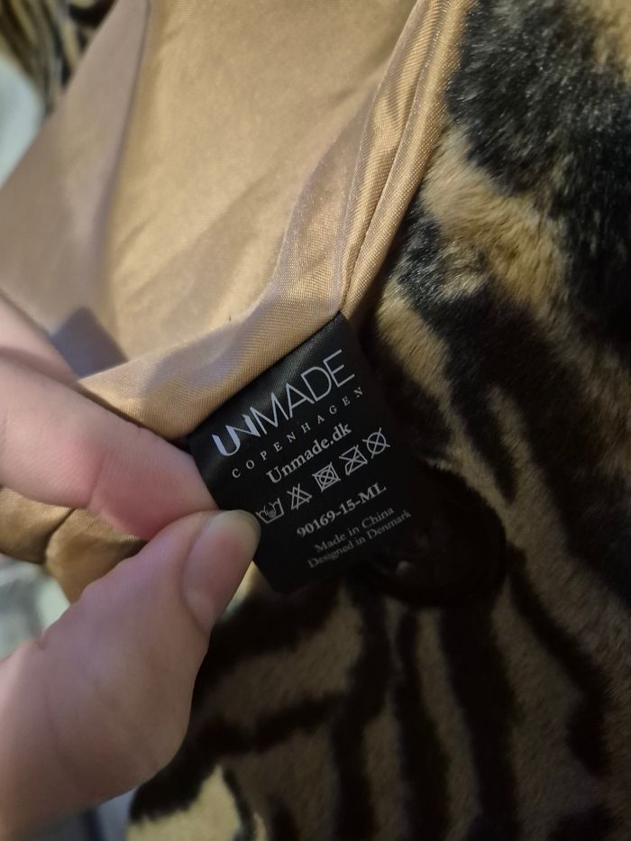 Manteau tigre taille M/L - photo numéro 4