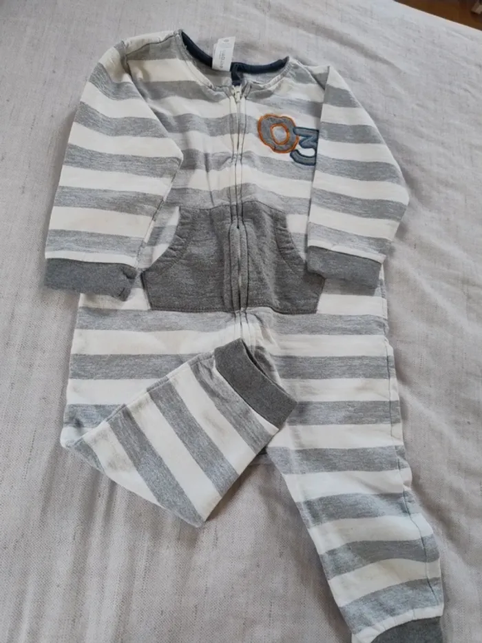 Lot de vêtements garçon 2 ans - photo numéro 5