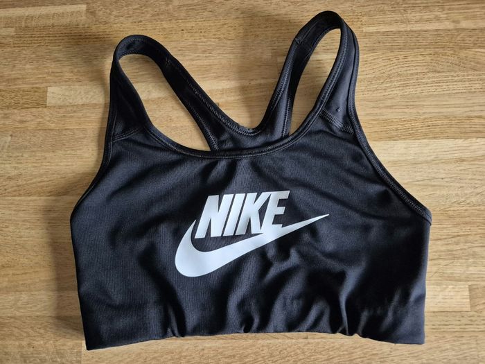 Brassière noire Nike DRI-FIT taille S