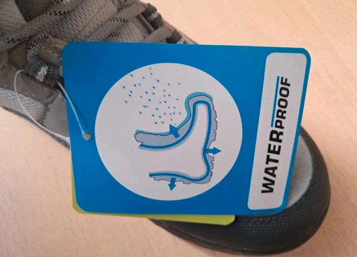 Aigle chaussures de marche randonnée P.38 neuves - photo numéro 7