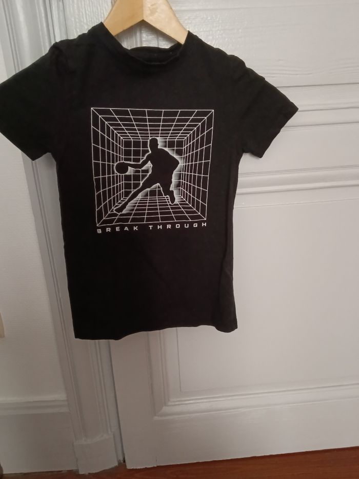 Tee-shirt H&M noir et blanc