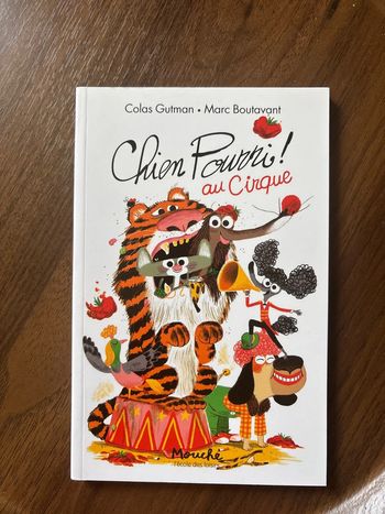 Chien pourri au cirque