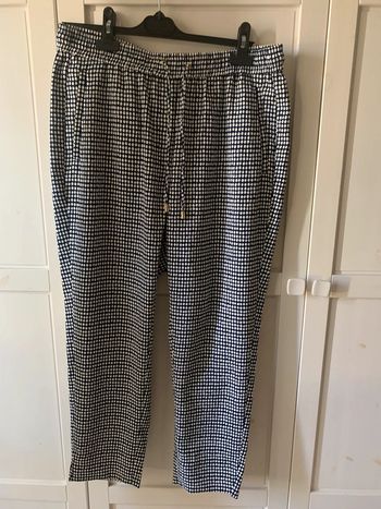 Pantalon marine et blanc