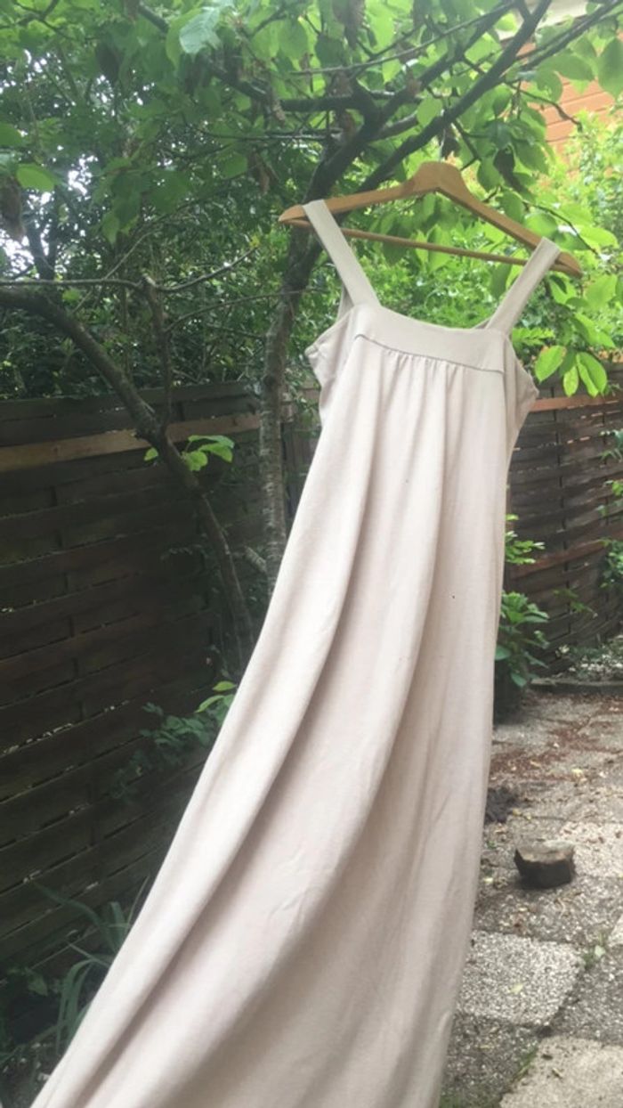 Longue robe de grossesse - photo numéro 3