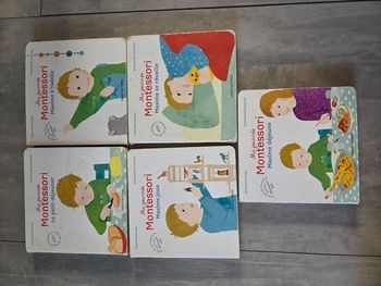 Lot de 5 livres Montessori pour enfant 