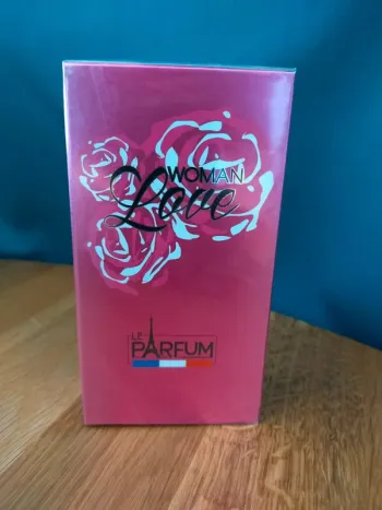 Parfum femme Woman Love – 75 ml – Neuf avec emballage