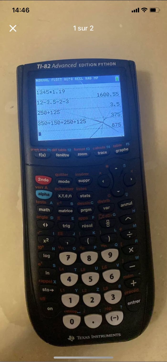 Calculatrice scientifique Tİ 82
