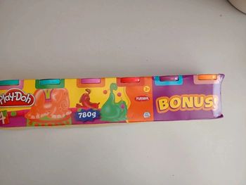 6 pots de pâte à modeler play Doh neufs