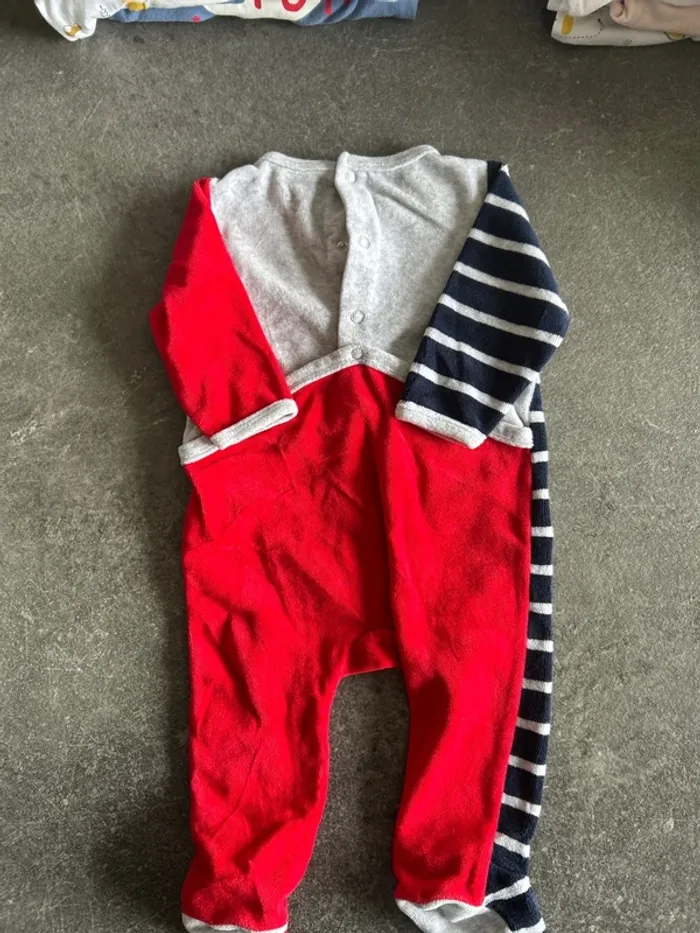 Pyjama hiver 12 mois - photo numéro 2