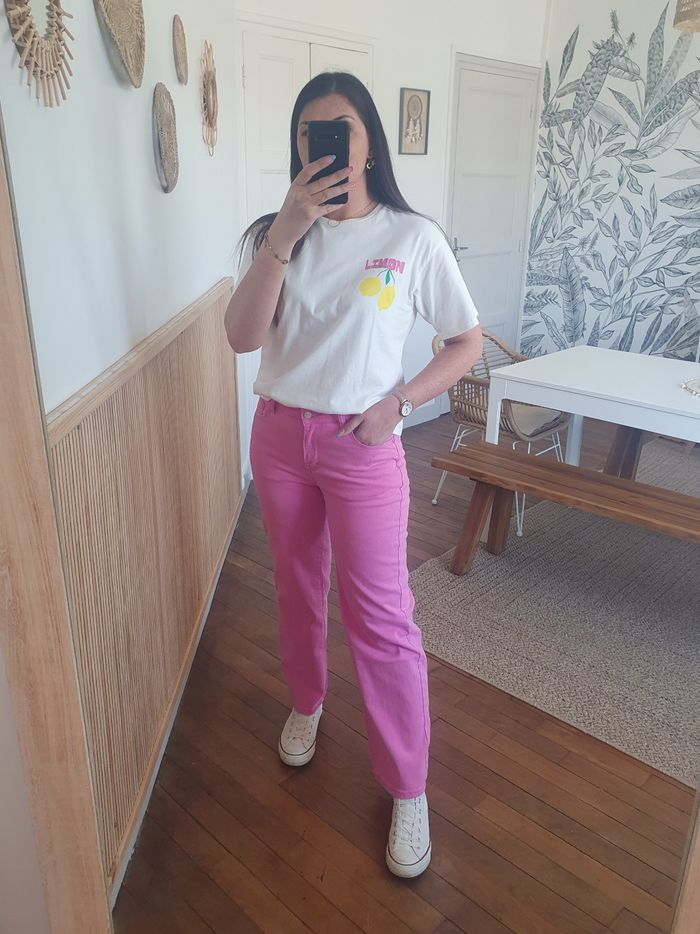 Jean large Québec rose fushia 
Taille 38 - photo numéro 2