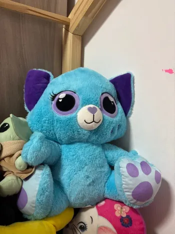 Géante peluche chat bleu