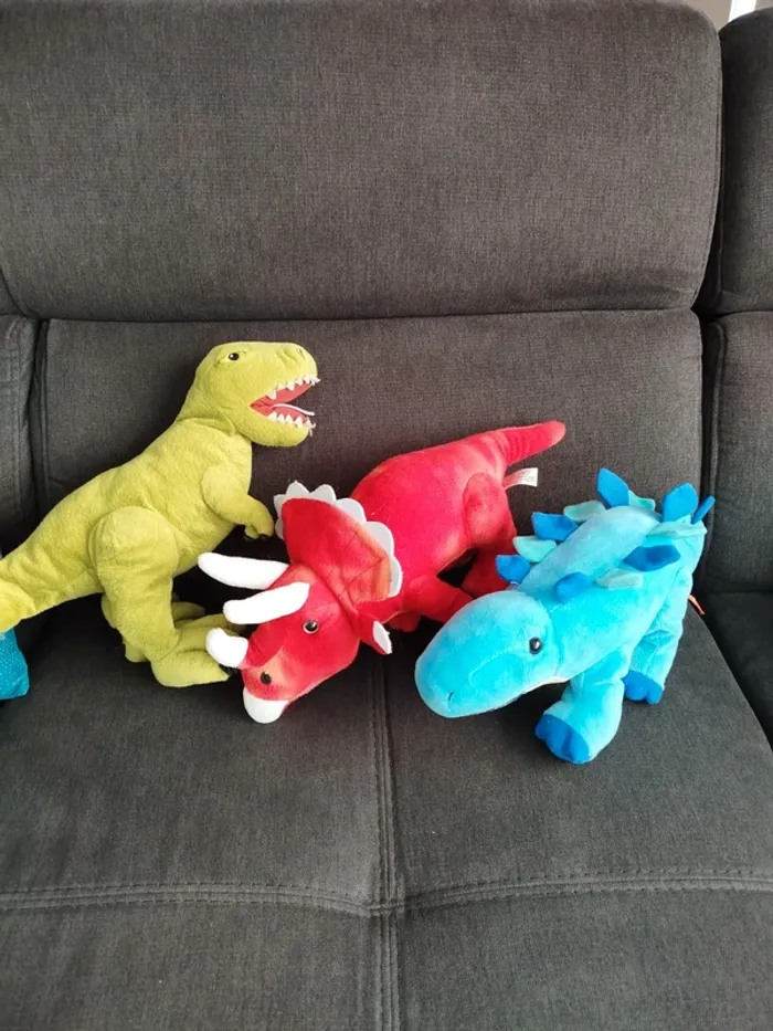 Peluche dinosaure