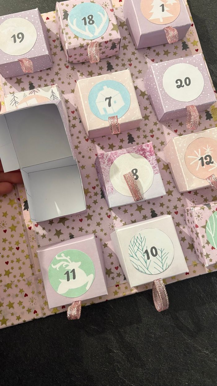 Calendrier de l’avent fait main à remplir - photo numéro 6
