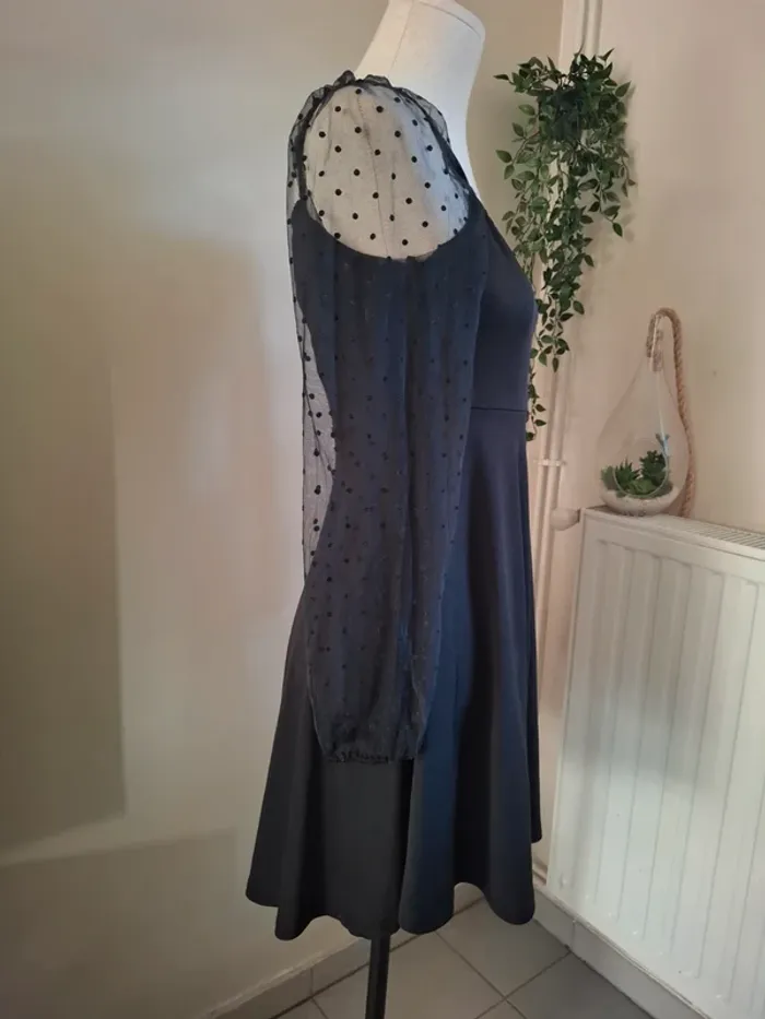 Robe noire manche tulle T38 - photo numéro 2