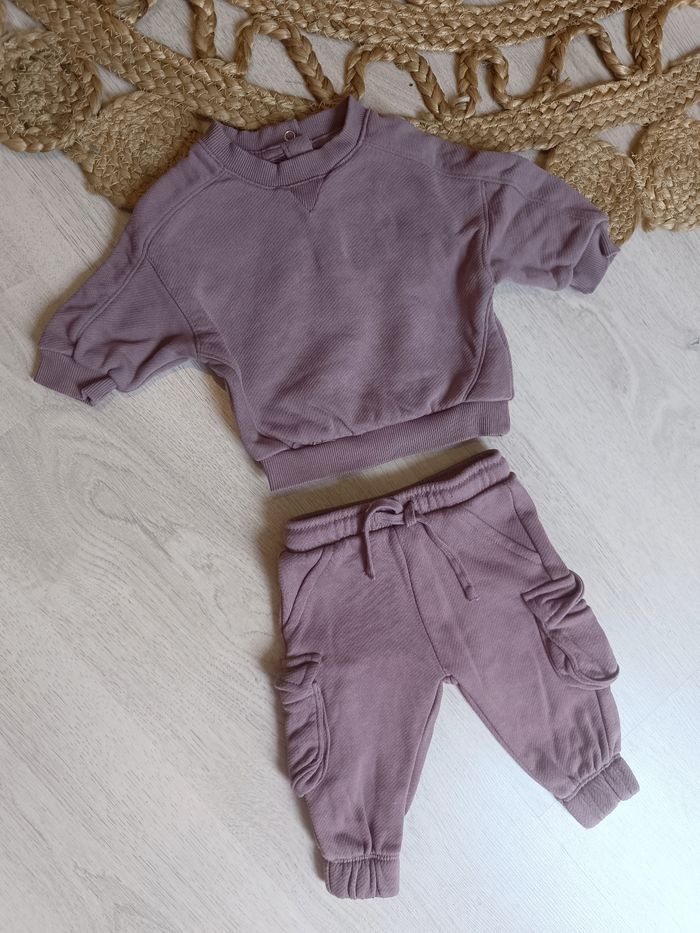 Ensemble taille 3 mois jamais porté