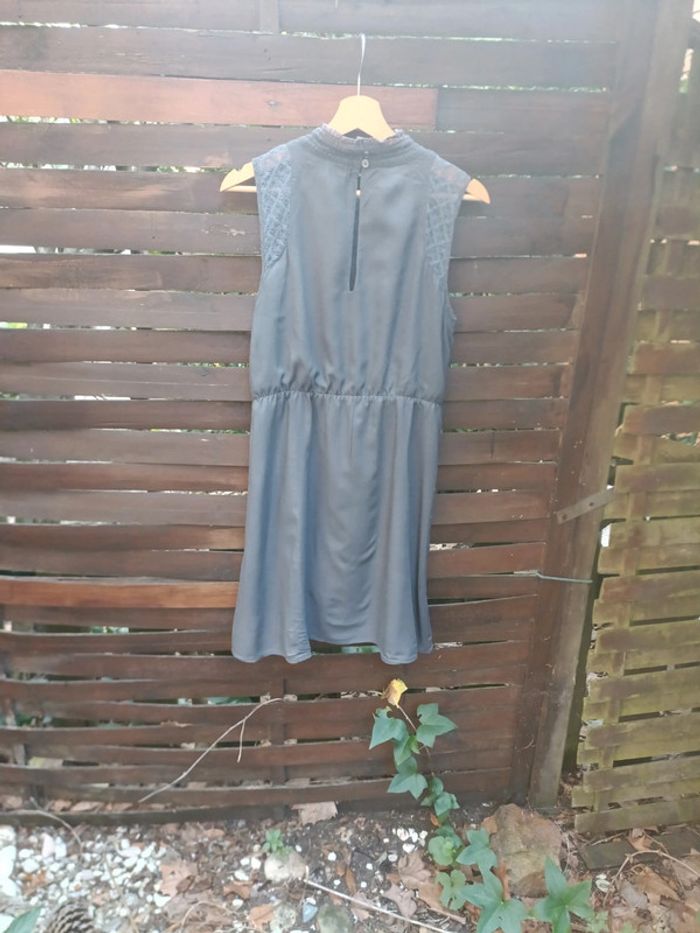 Jolie robe doublée - photo numéro 6