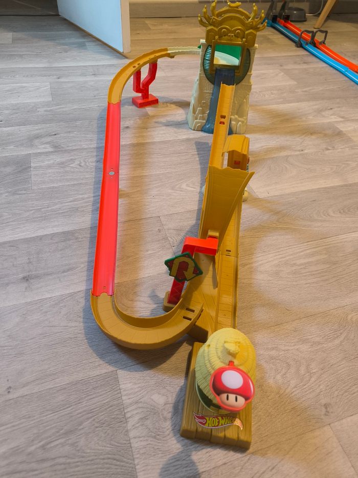 Hot wheels circuit Mario kart jungle - photo numéro 3